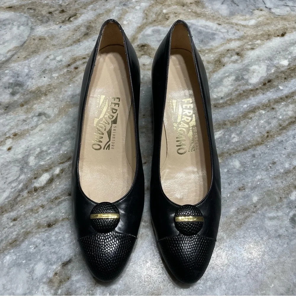 Vintage Salvatore Ferragamo Black Leather Heels Pumps Women's 6 AA (narrow) - Picture 3 of 14